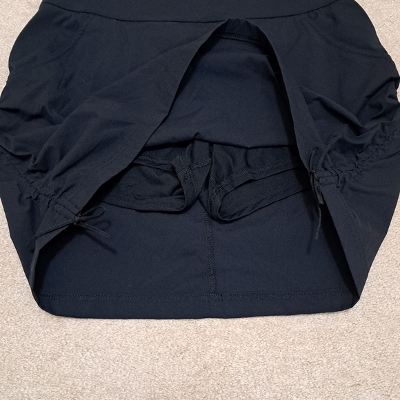 New! Columbia Skort Women's Size Large Black Active Skirt With Shorts - Picture 13 of 14